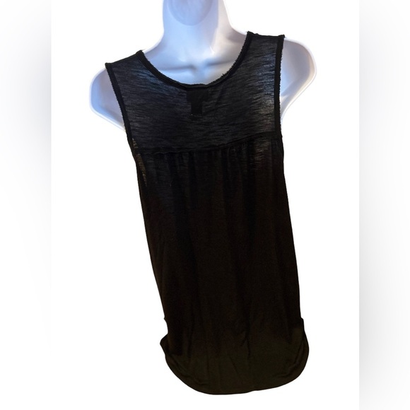 DAYTRIP BLACK SLEEVELESS TOP - Picture 3 of 4
